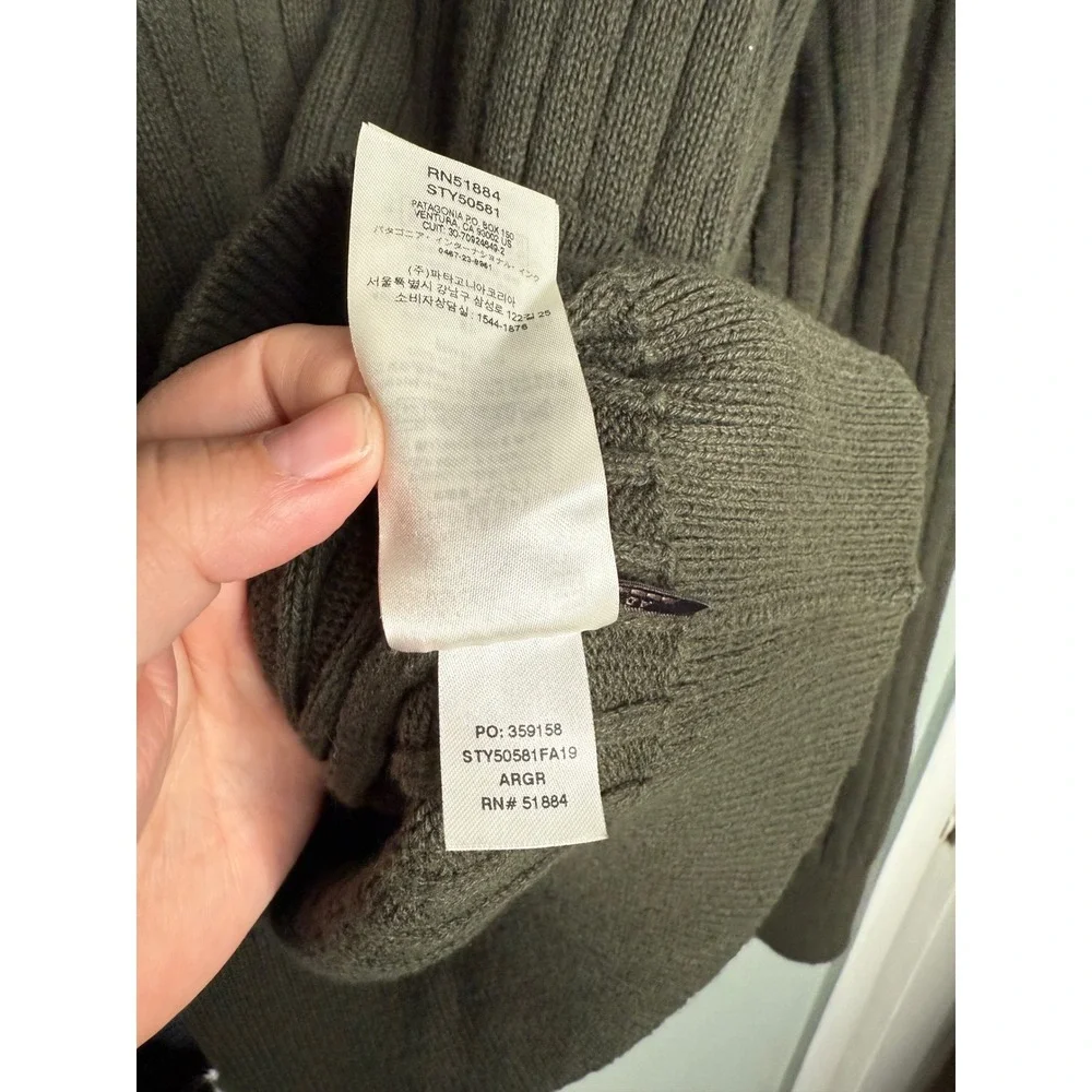 Patagonia mens fog cutter sweater‎ in green